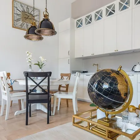 Przestronne Apartamenty Delux Sun & Snow Lesna Hel Exterior photo
