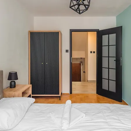 Przestronne Apartamenty Delux Sun & Snow Lesna Hel Exterior photo