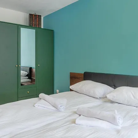 Przestronne Apartamenty Delux Sun & Snow Lesna Hel Exterior photo