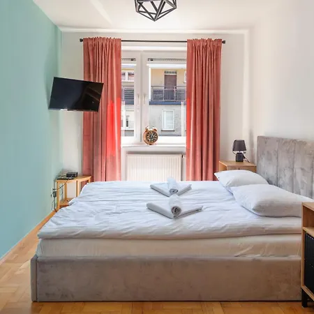 Przestronne Apartamenty Delux Sun & Snow Lesna Hel Exterior photo
