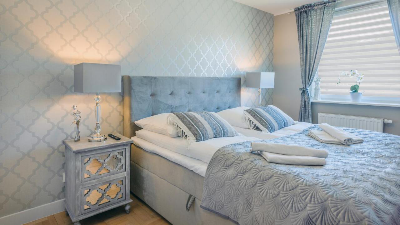 Przestronne Delux Sun & Snow Lesna Apartment