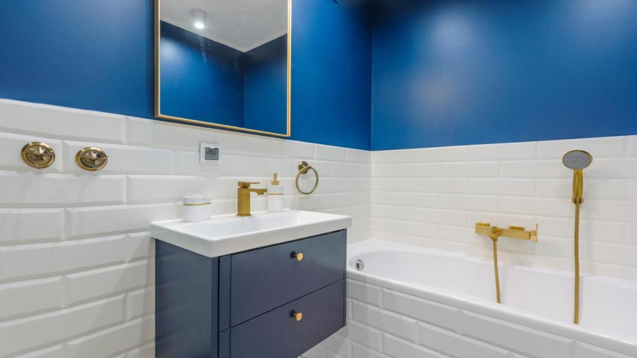 Przestronne Delux Sun & Snow Lesna Apartment