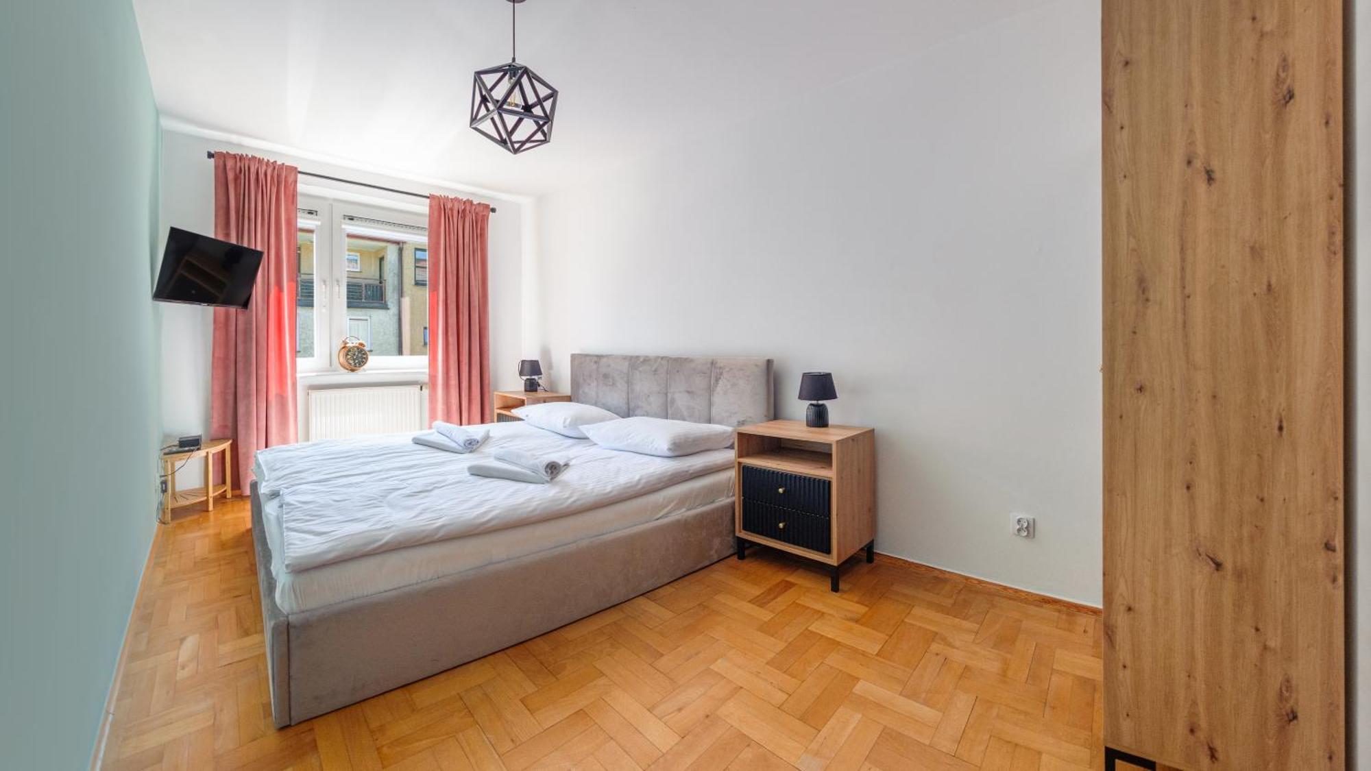 Przestronne Delux Sun & Snow Lesna Apartment